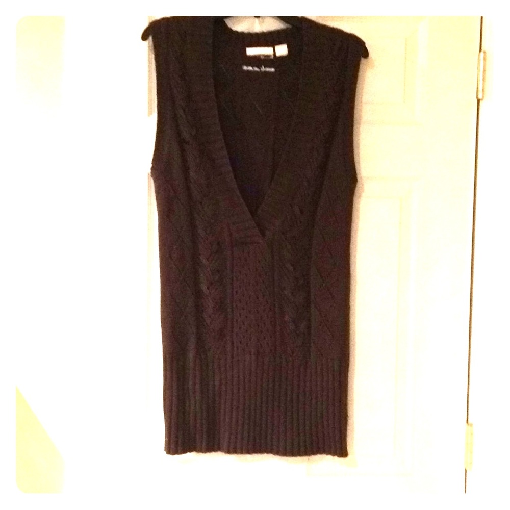 DKNY sweater vest. EUC
